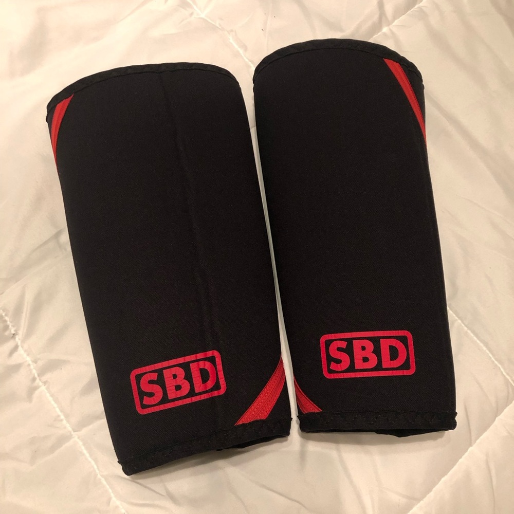 SBD knee sleeves